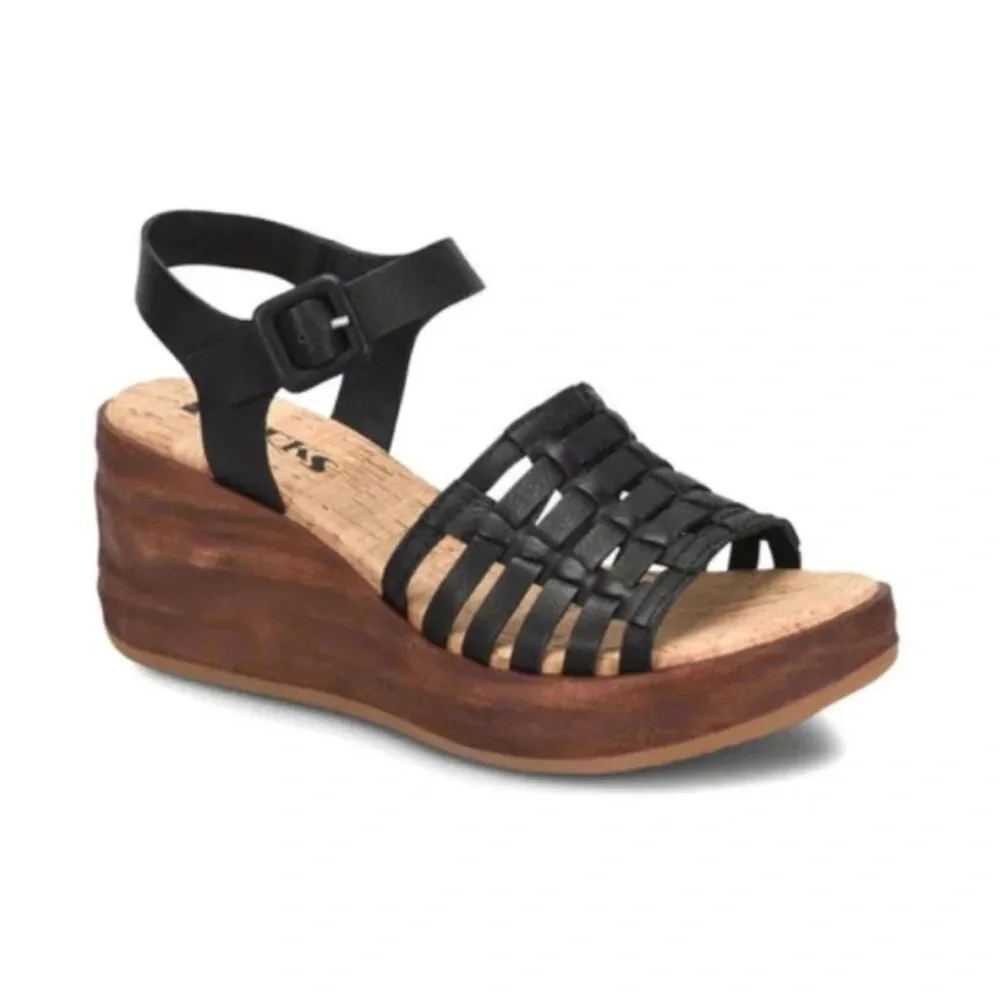 Korks Marley Strappy Black‎ Wedge Sandals 9